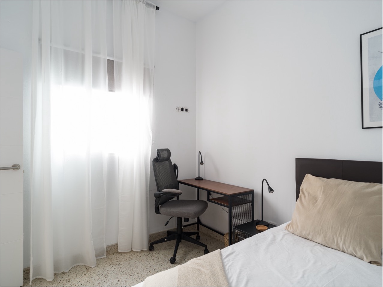 Marie Curie Room - Co-Living Casa LunaMar