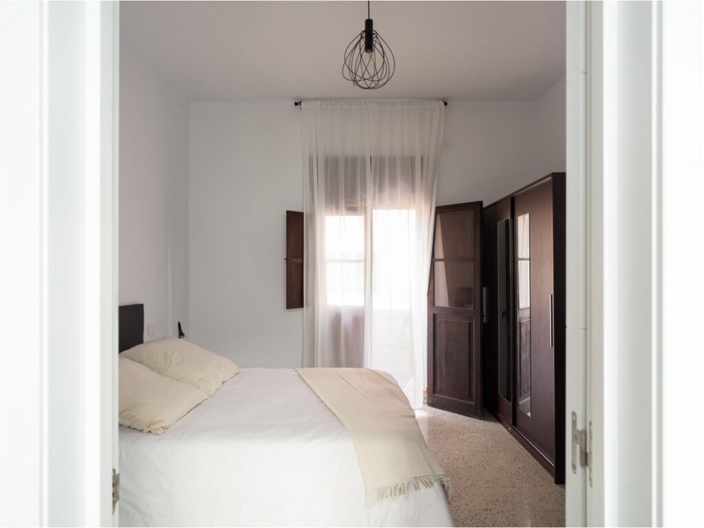 Peter Higgs Room - Co-Living Casa LunaMar Peter Higgs Room - Co-Living Casa LunaMar